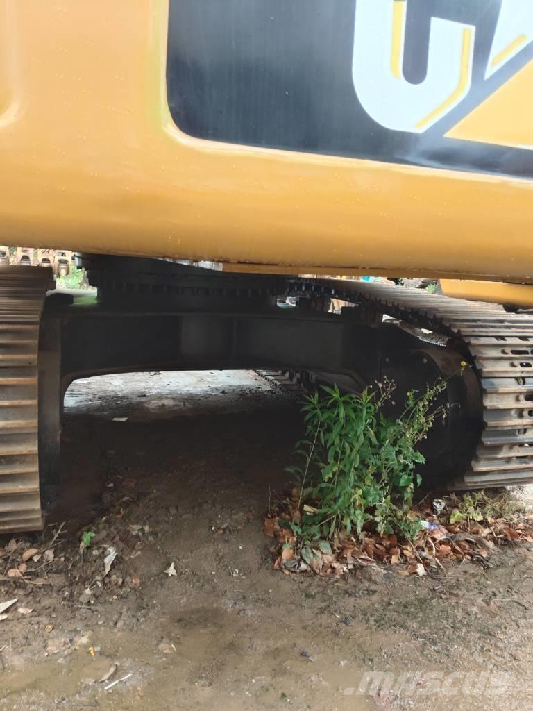 CAT 336 D2 Гусеничні екскаватори