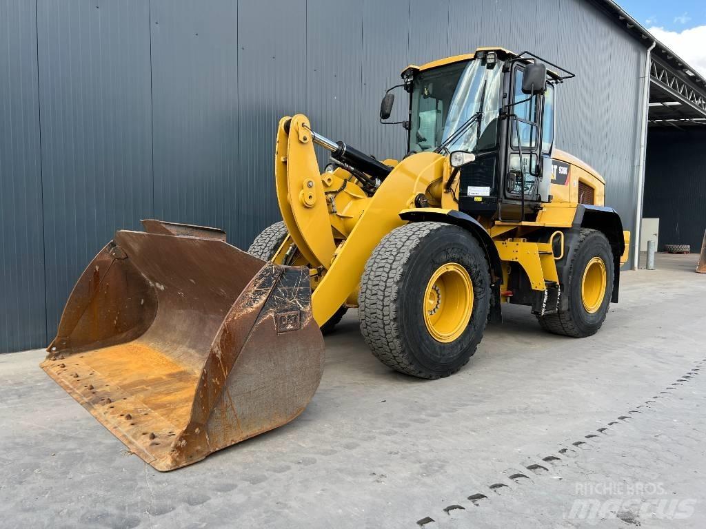 CAT 930K Фронтальні навантажувачі