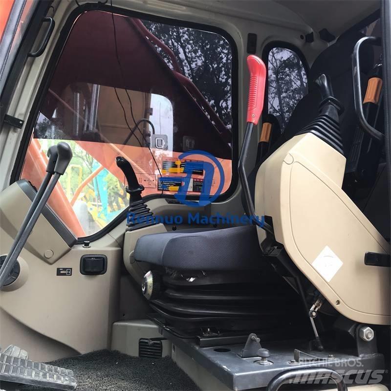 Doosan DH225LC-7 Гусеничні екскаватори