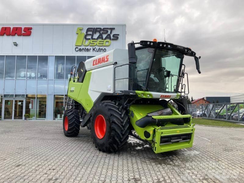 CLAAS TRION 650 Зернозбиральні комбайни