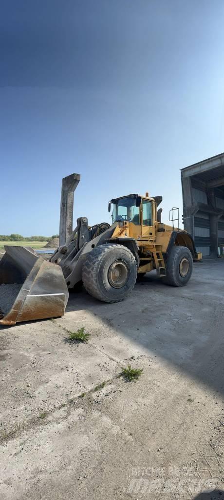 Volvo L 150 E Фронтальні навантажувачі