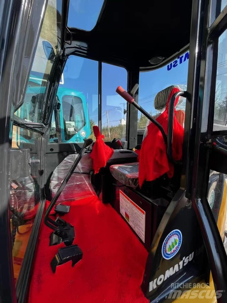 Komatsu PC 35 MR Міні-екскаватори < 7т