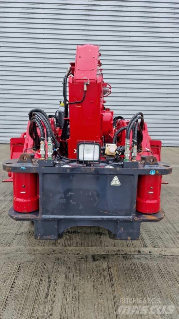 Unic URW-506 CDMER Міні-крани