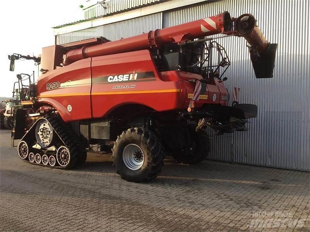 Case IH axial 9230 Зернозбиральні комбайни