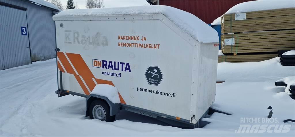 Respo perävaunu Легкі причепи
