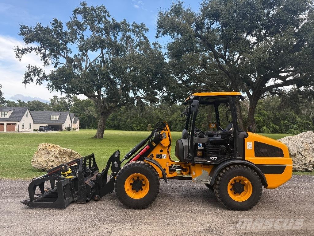 JCB 407 Фронтальні навантажувачі