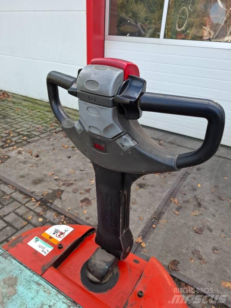 BT LWE200 Штабелери