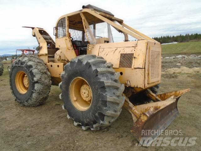 Clark 664B Трельовочні трактора