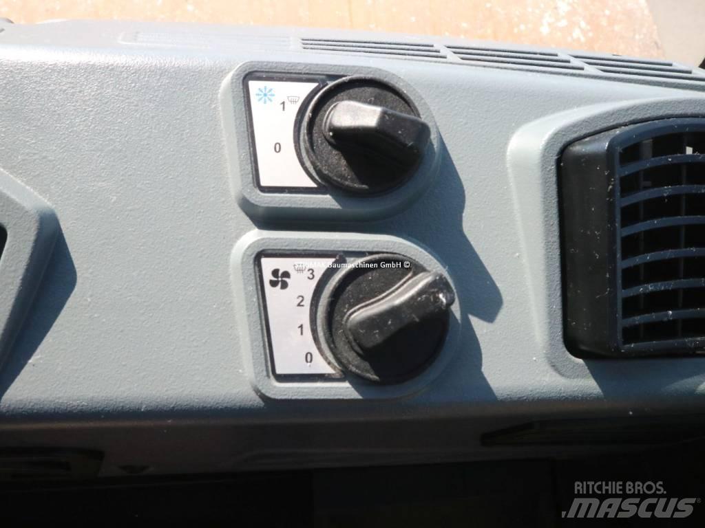 Bomag BW 211 D-50 Грунтові котки
