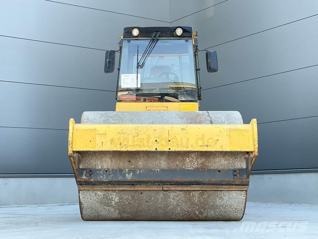 Bomag BW 213 DH-4 Грунтові котки