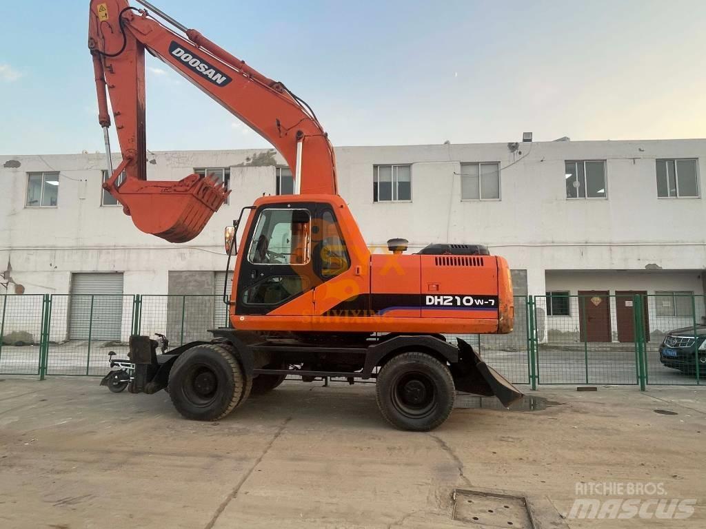 Doosan DH210W-7 Колісні екскаватори