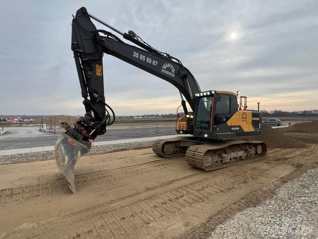 Volvo EC220EL Гусеничні екскаватори