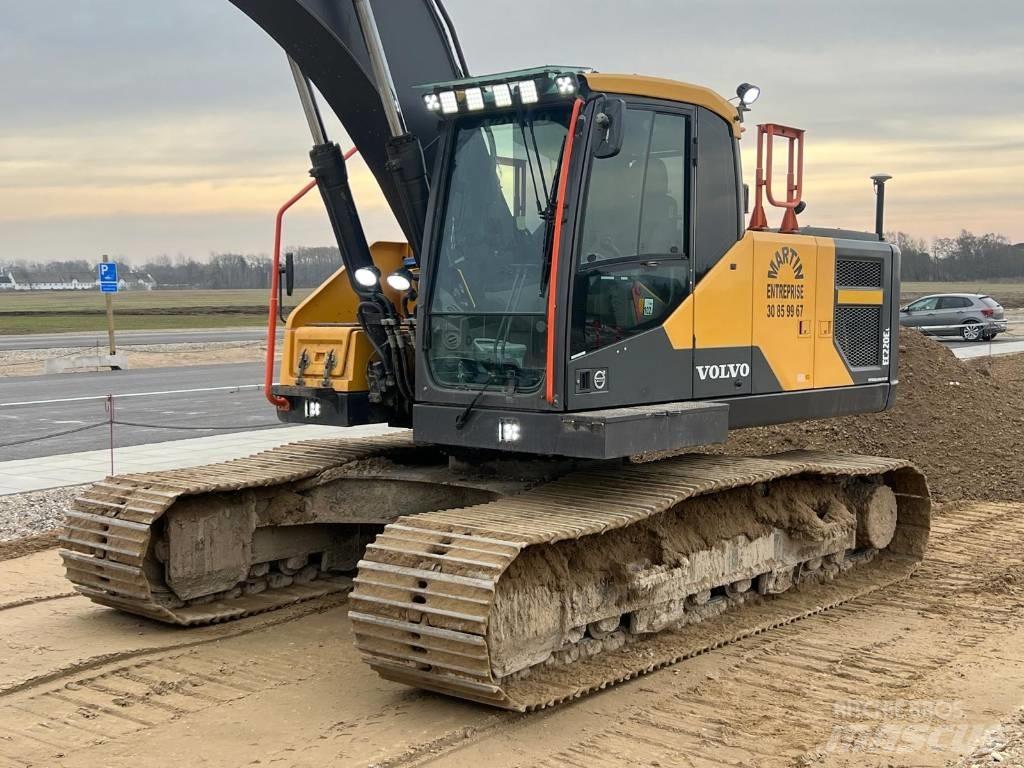 Volvo EC220EL Гусеничні екскаватори