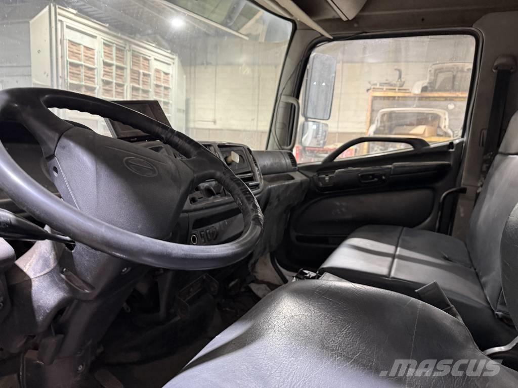 Hino 338 Сміттєвози