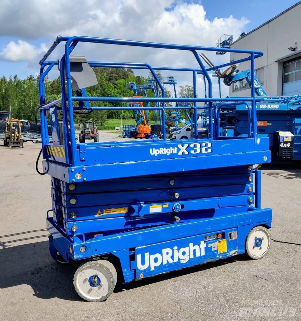 UpRight X32N Підйомники-ножиці
