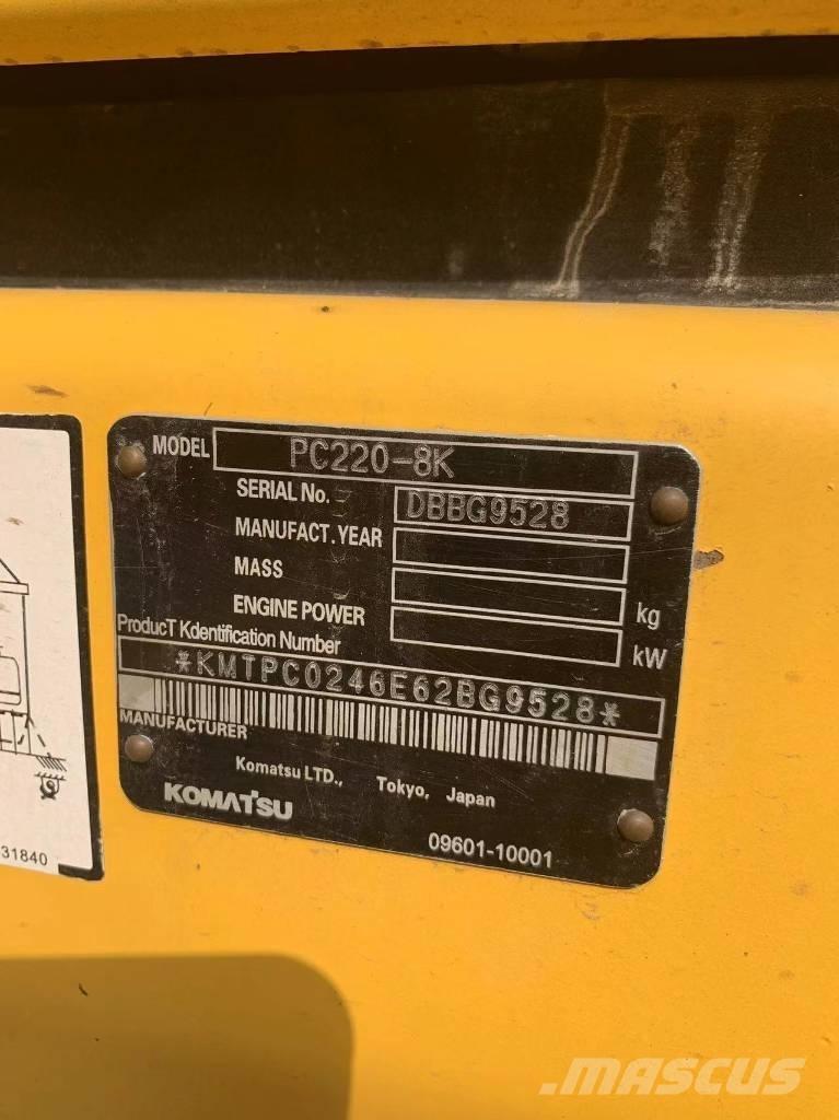 Komatsu PC 220-8 Середні екскаватори 7т. - 12т.