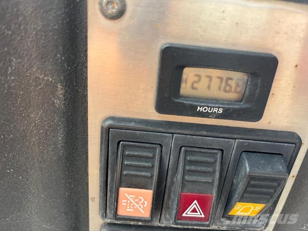 Ausa D600APG Міні самоскиди