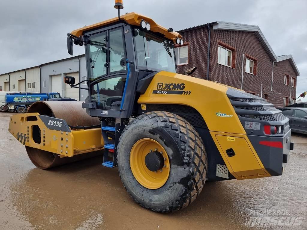 XCMG XS 135 Грунтові котки