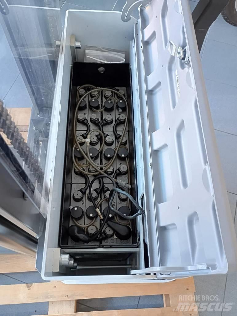UniCarriers PS 125 Самохідні електроштабелери