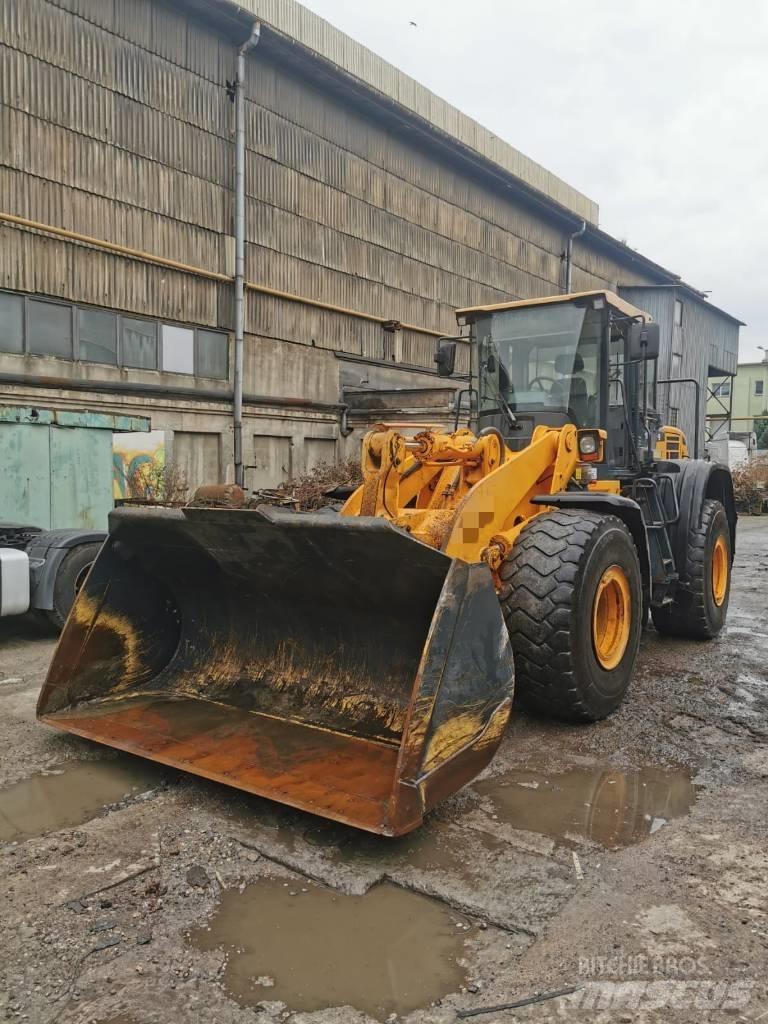 Hyundai HL 760-9 Фронтальні навантажувачі