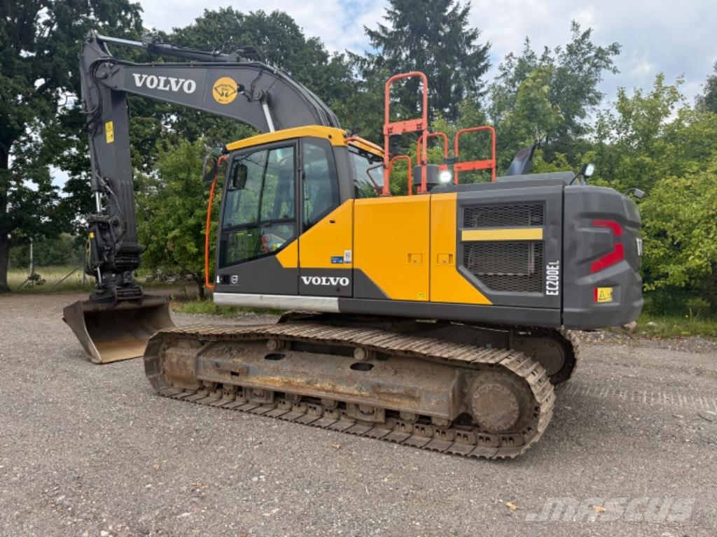 Volvo EC 220 EL Гусеничні екскаватори