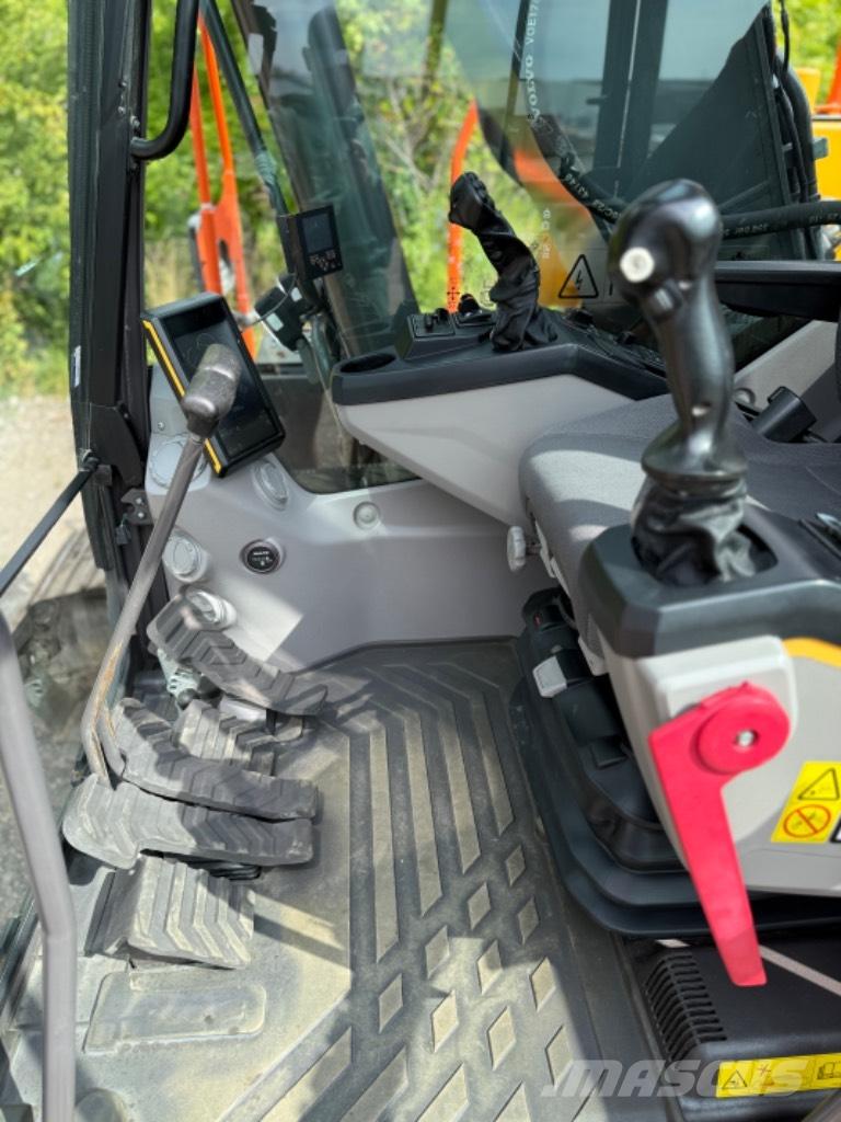 Volvo EC 220 EL Гусеничні екскаватори