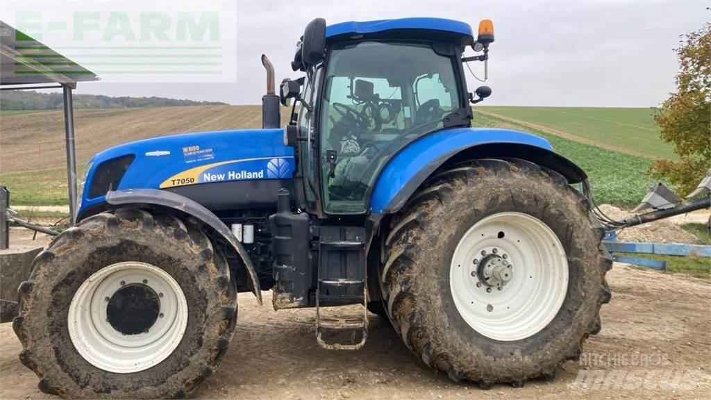 New Holland T7050 Трактори