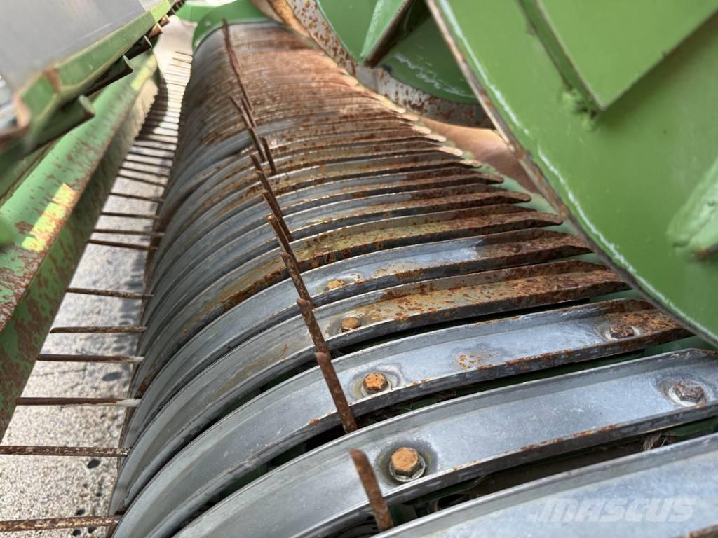 Krone E-FL 3001 Кормозбиральні комбайни