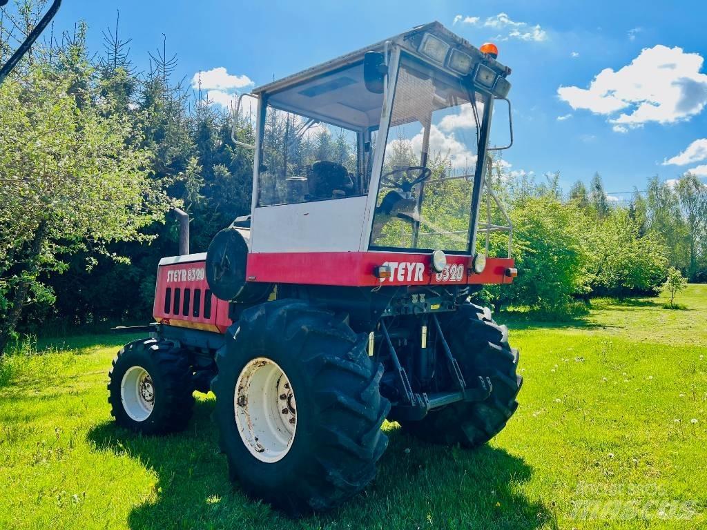 Steyr 8320 Фуражні комбайни
