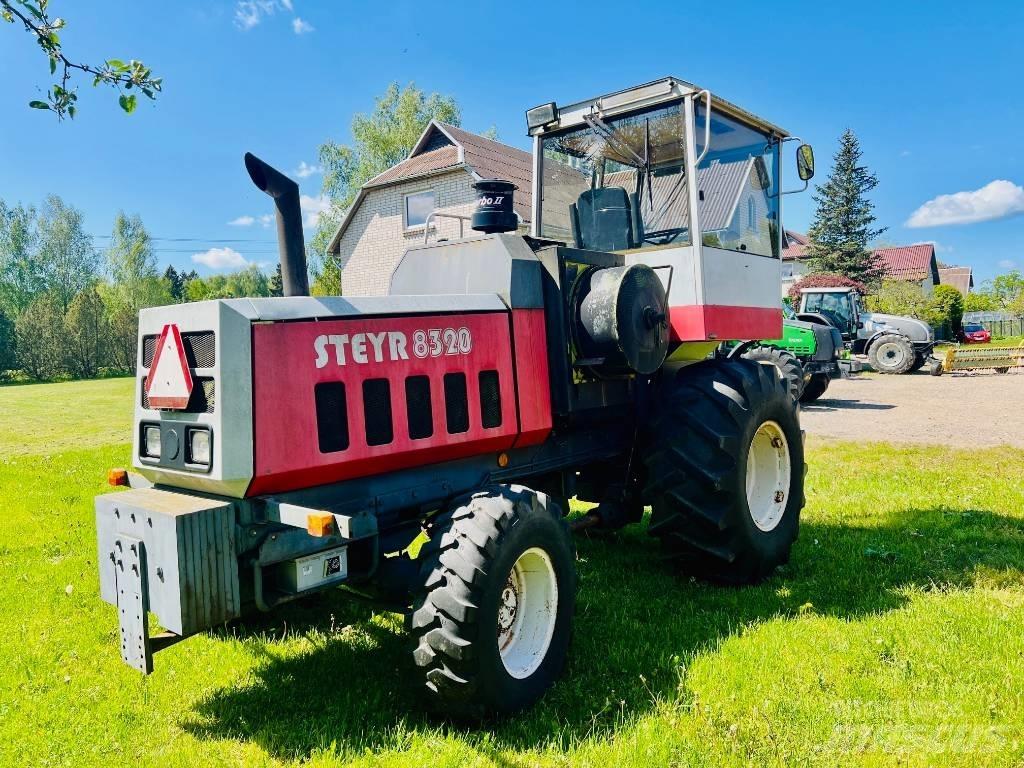 Steyr 8320 Фуражні комбайни