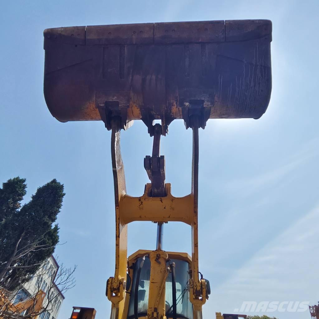 Komatsu WA 500 Фронтальні навантажувачі