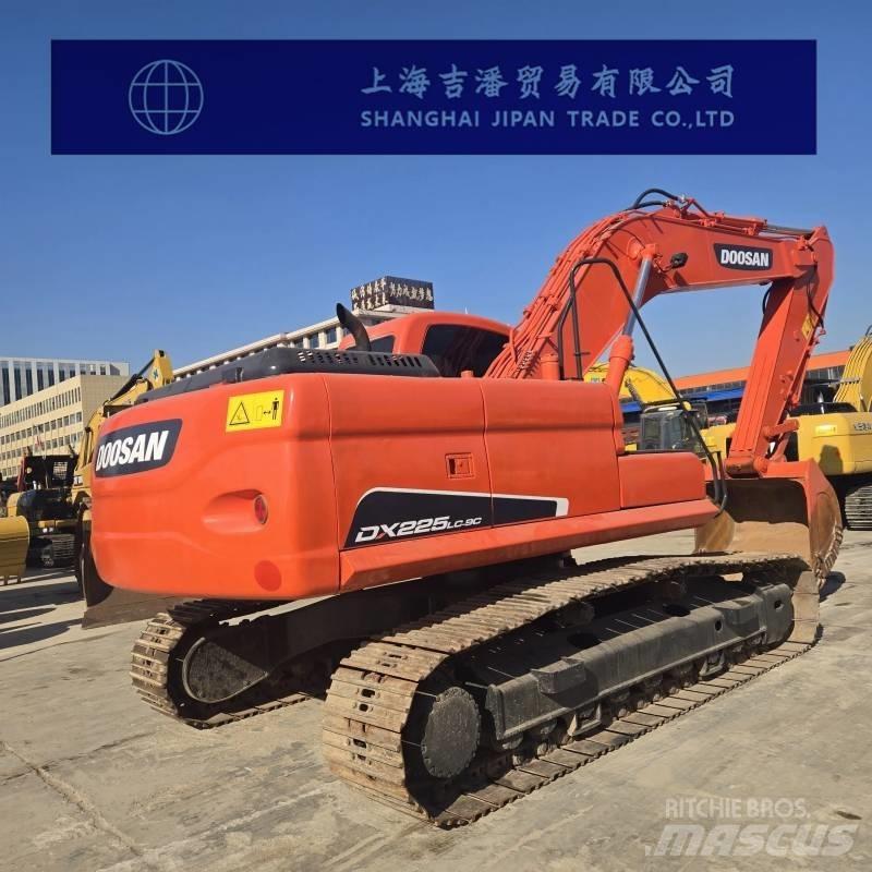 Doosan DX 225 RB Гусеничні екскаватори