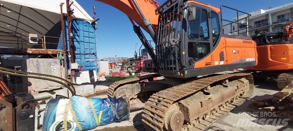 Doosan DX 300 LC Гусеничні екскаватори