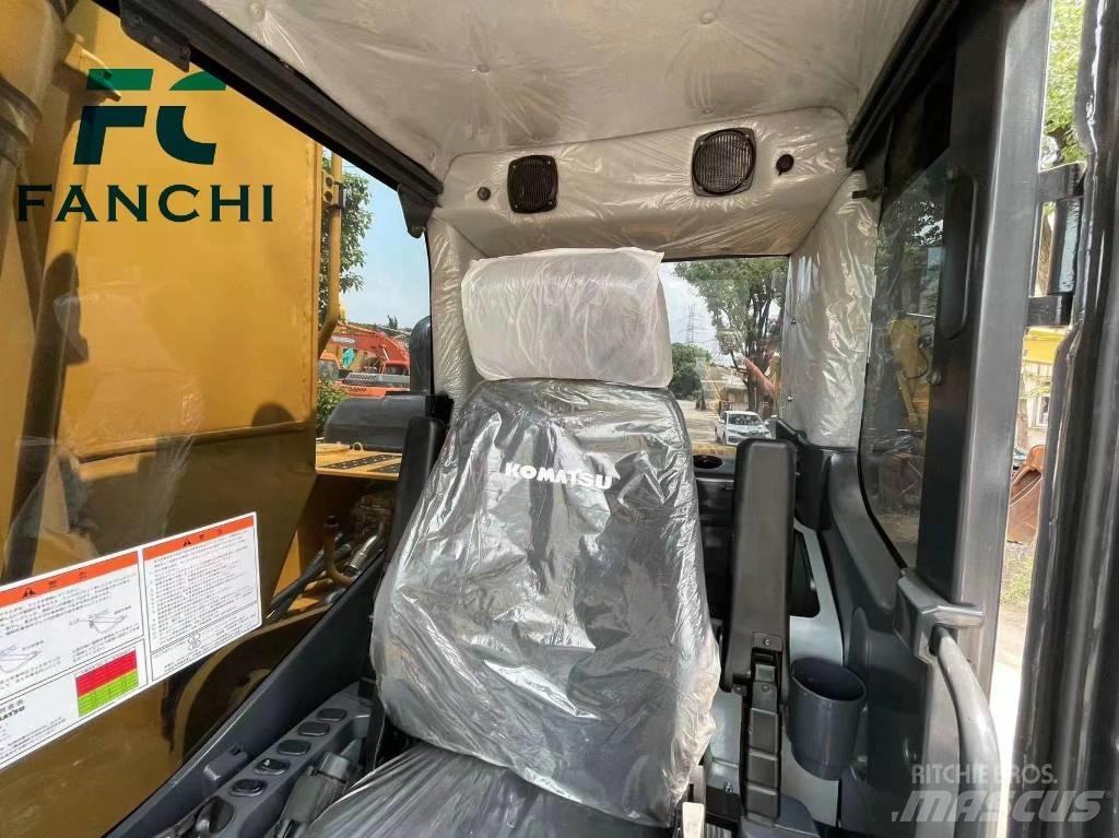 Komatsu PC 200-6 Середні екскаватори 7т. - 12т.