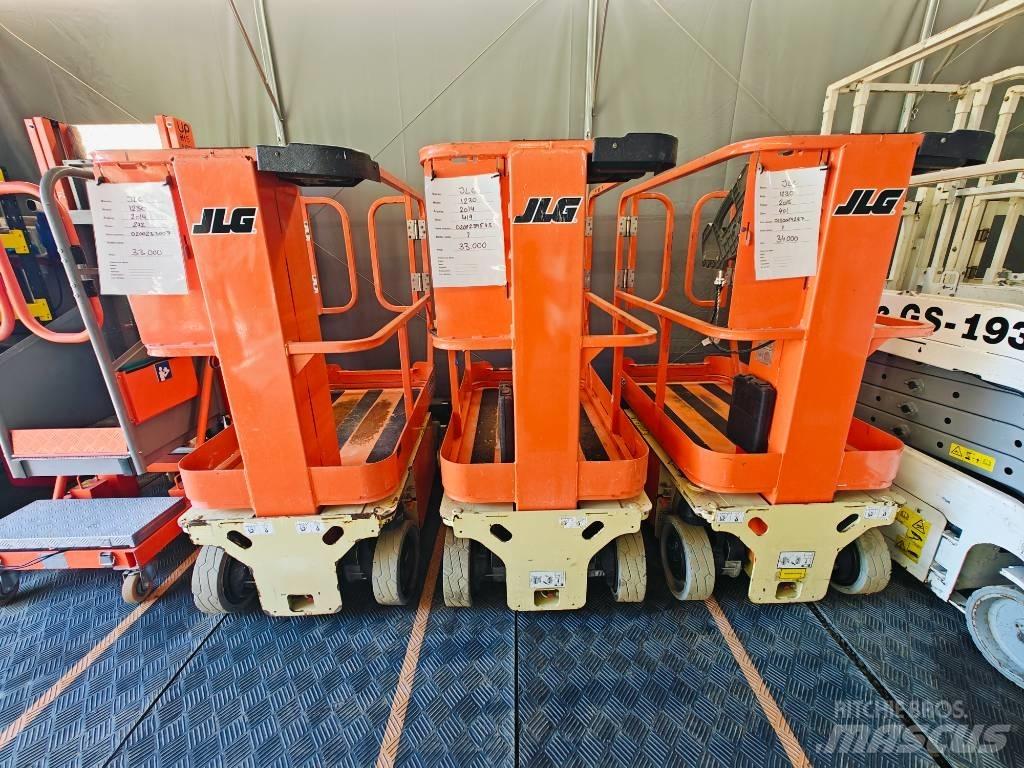 JLG 1230 Вертикальні щоглові підйомники