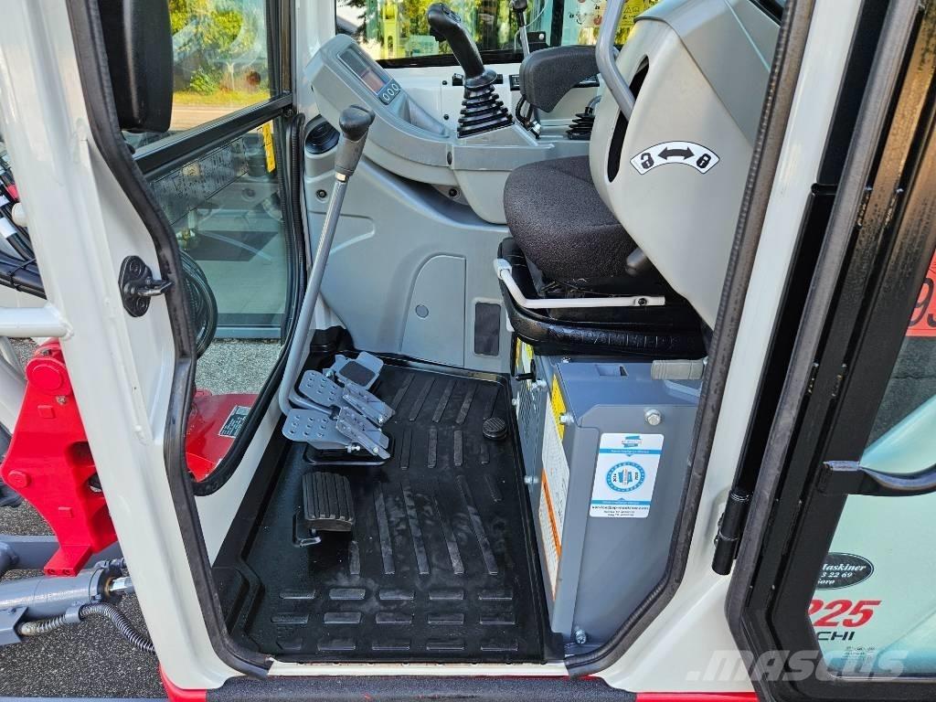 Takeuchi TB 225 Міні-екскаватори < 7т