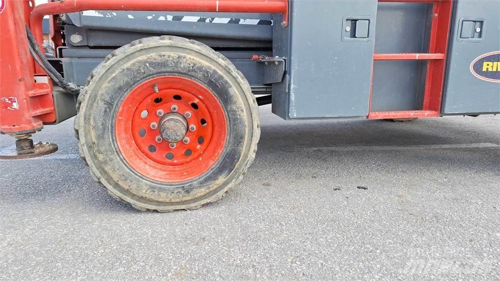 SkyJack 8841RT Підйомники-ножиці