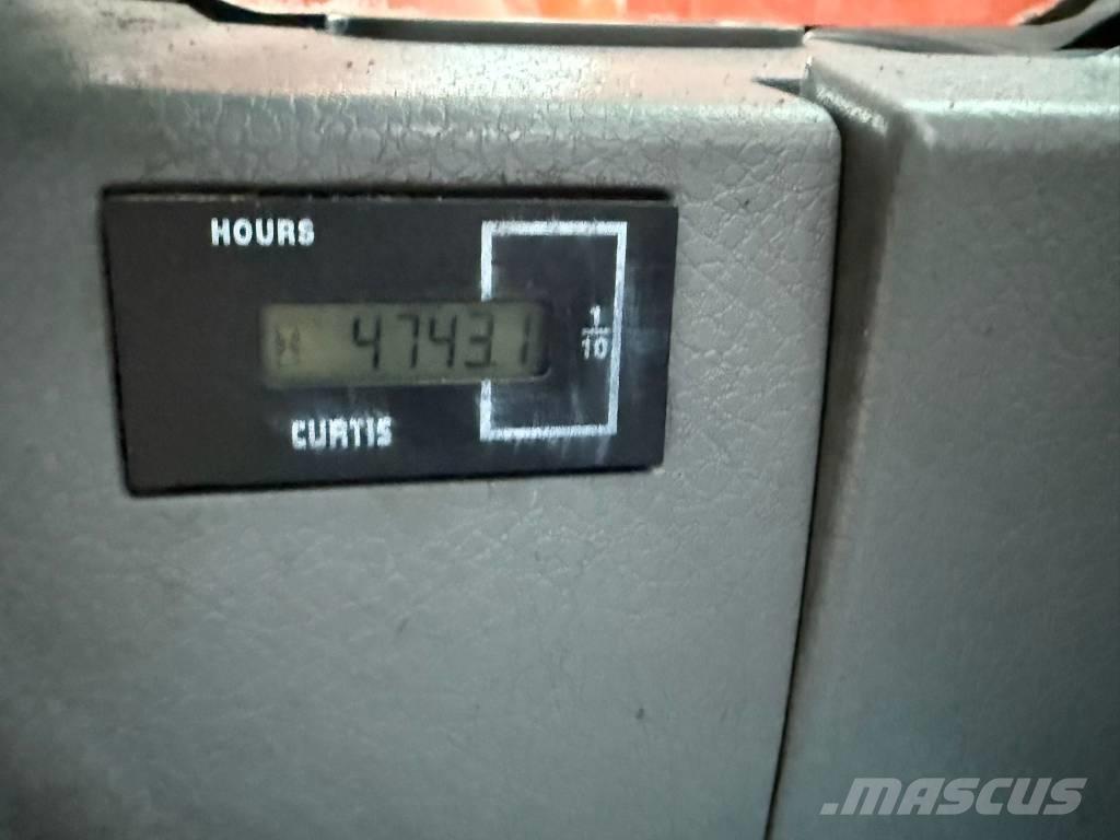 Doosan DX 235 LCR Гусеничні екскаватори