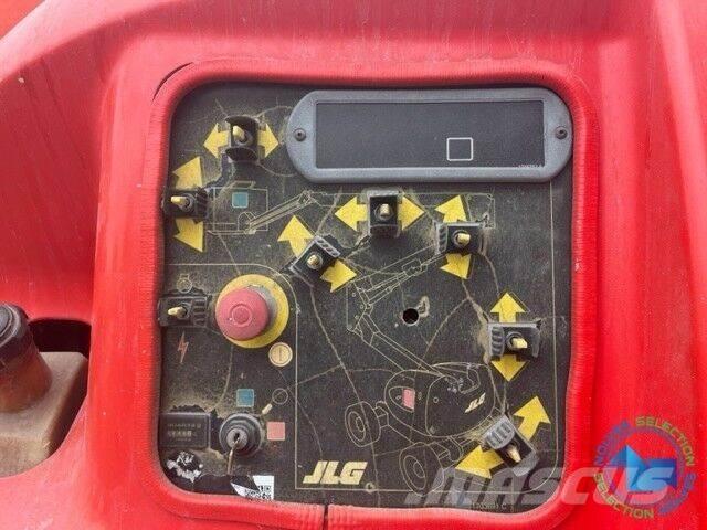 JLG 450AJ Колінчаті підйомники