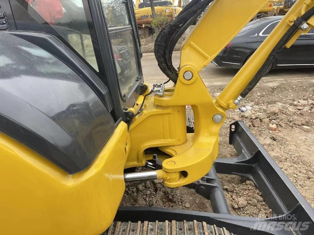 Komatsu PC 40MR Міні-екскаватори < 7т