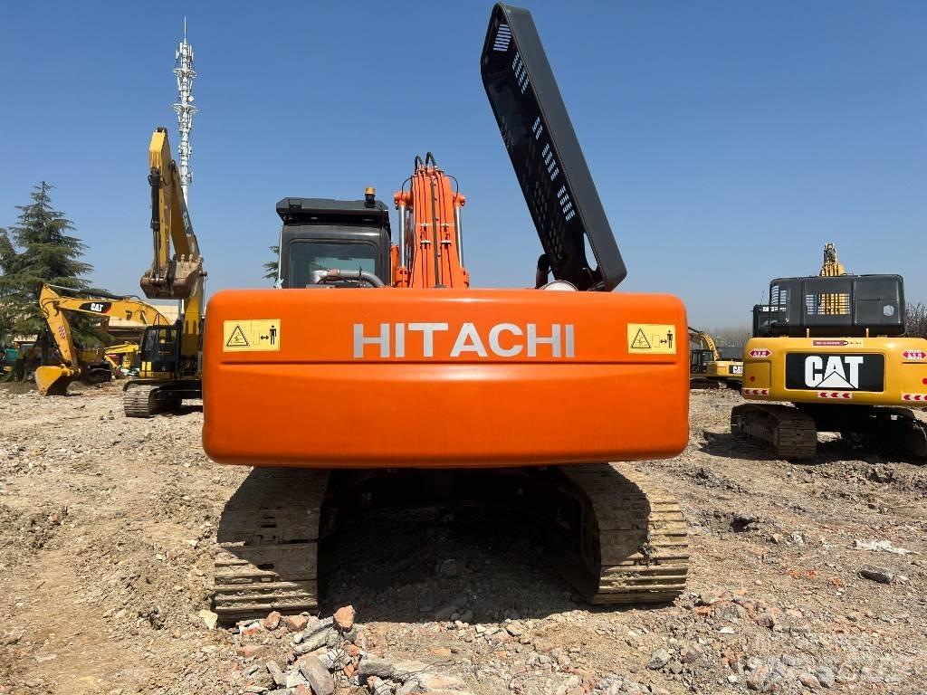 Hitachi ZX 240 Гусеничні екскаватори