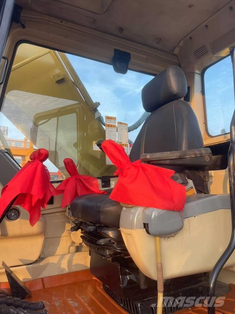 CAT 320 B Гусеничні екскаватори