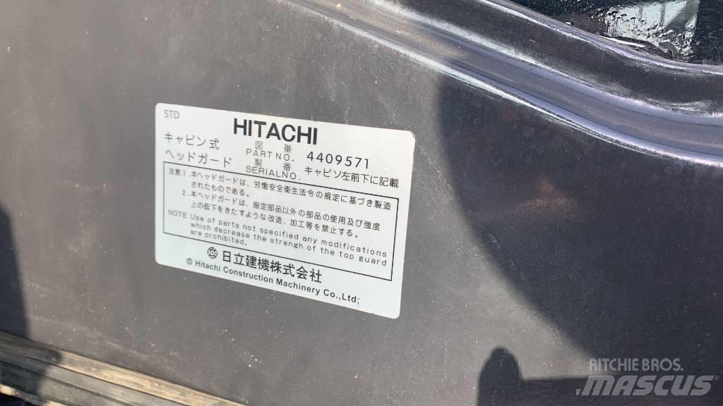 Hitachi ZX 200 Гусеничні екскаватори