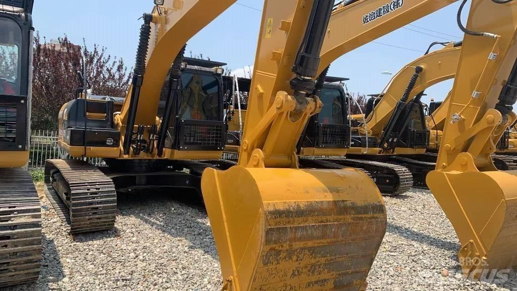 CAT 323 D2 L Гусеничні екскаватори