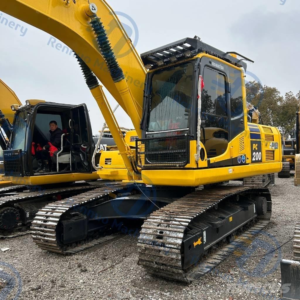 Komatsu PC200-8 Гусеничні екскаватори