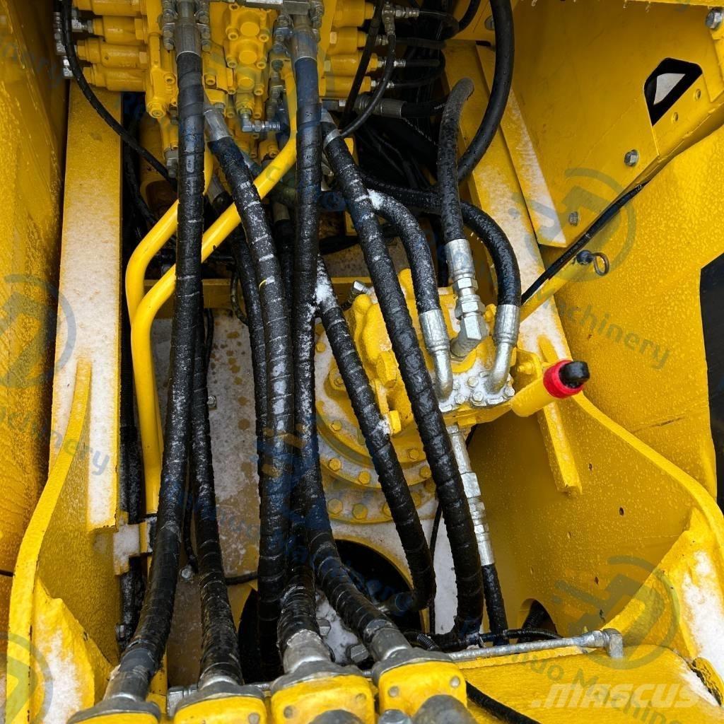 Komatsu PC200-8 Гусеничні екскаватори