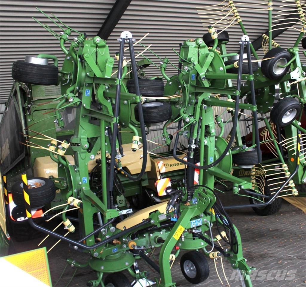 Krone Vendro 820 Граблі і сінозворушувачі