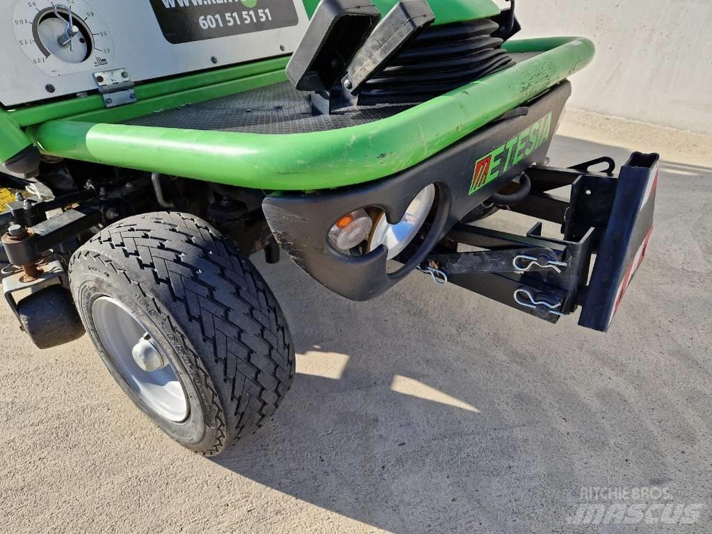 Etesia 124D Навісні та причіпні косарки