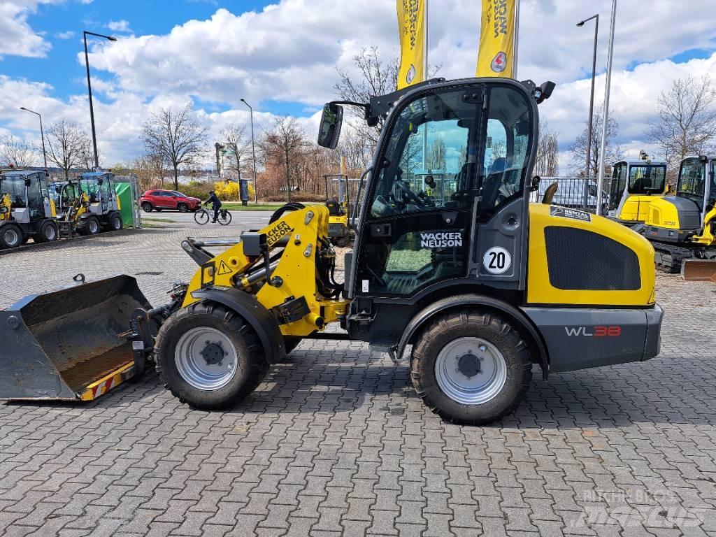 Wacker Neuson WL38 Фронтальні навантажувачі