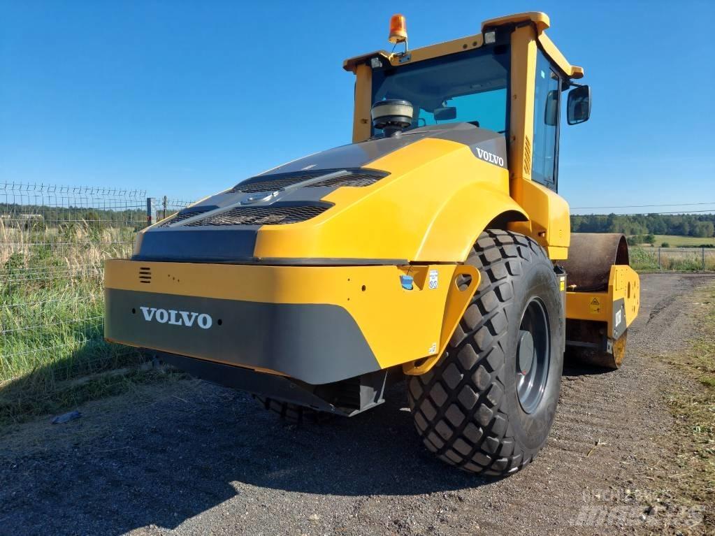 Volvo SD 115 B Грунтові котки